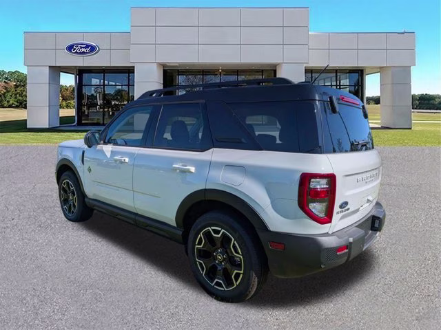 2025 Oxford White Ford Bronco Sport Outer Banks 4X4 SUV