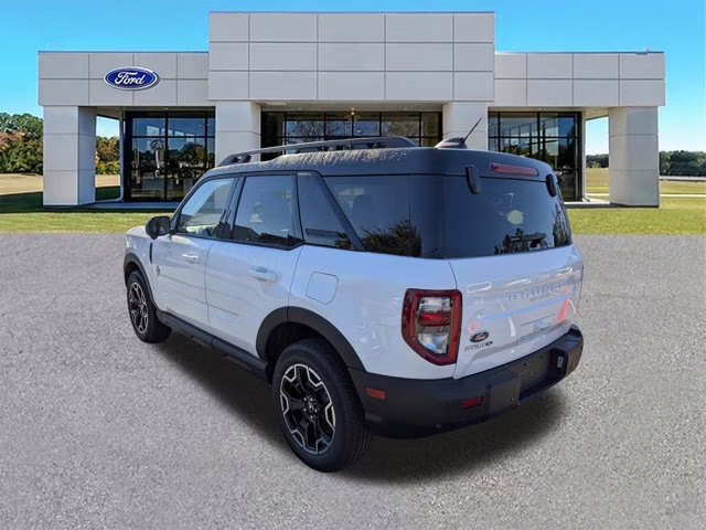 2025 Oxford White Ford Bronco Sport Outer Banks 4X4 SUV