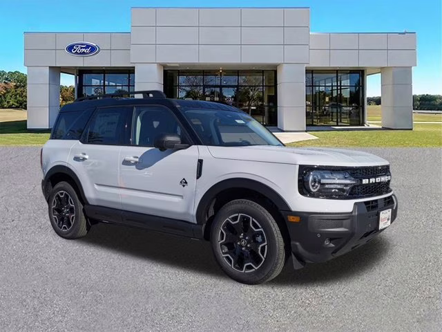 2025 Oxford White Ford Bronco Sport Outer Banks 4X4 SUV