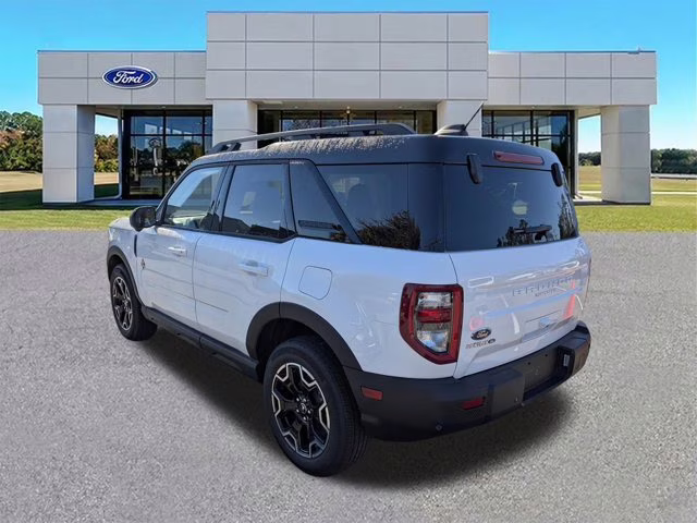 2025 Oxford White Ford Bronco Sport Outer Banks 4X4 SUV