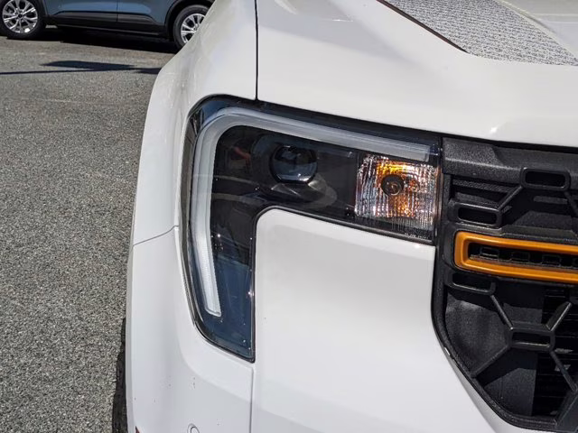 2025 Oxford White Ford Maverick Tremor AWD Truck