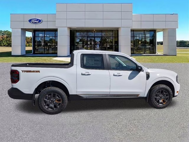 2025 Oxford White Ford Maverick Tremor AWD Truck