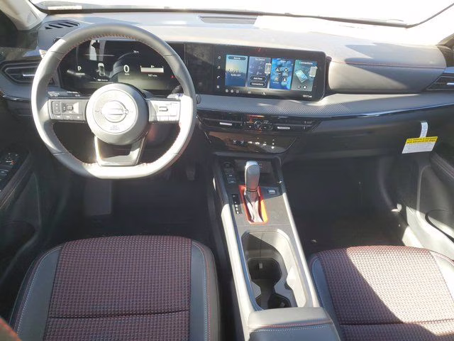 2026 Aspen White Tricoat Nissan Kicks SR FWD SUV