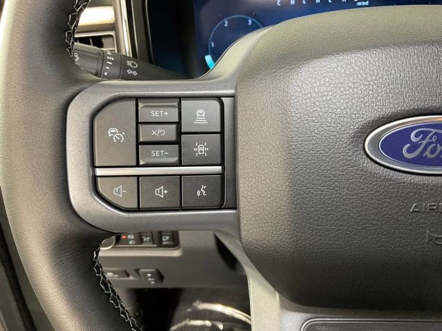 2026 Avalanche Ford Super Duty F-250 SRW Lariat 4X4 Truck