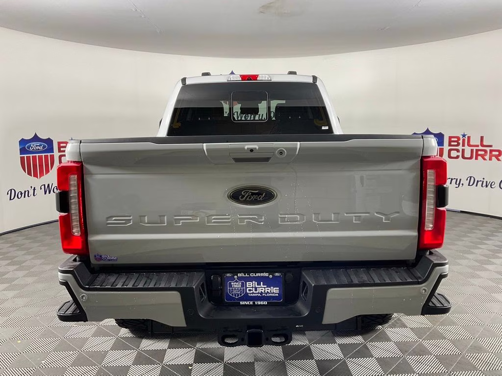 2026 Avalanche Ford Super Duty F-250 SRW Lariat 4X4 Truck