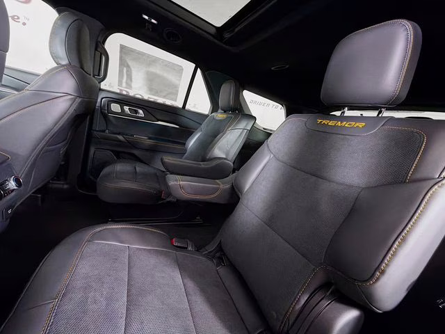 2026 Star White Metallic Tri-Coat Ford Explorer Tremor 4X4 SUV