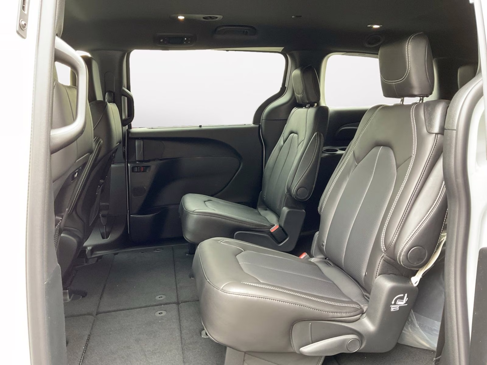 2026 Bright White Clearcoat Chrysler Pacifica Select AWD Van