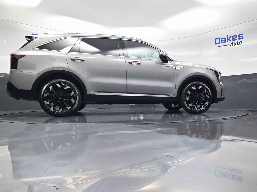 2025 Wolf Gray Kia Sorento EX AWD SUV