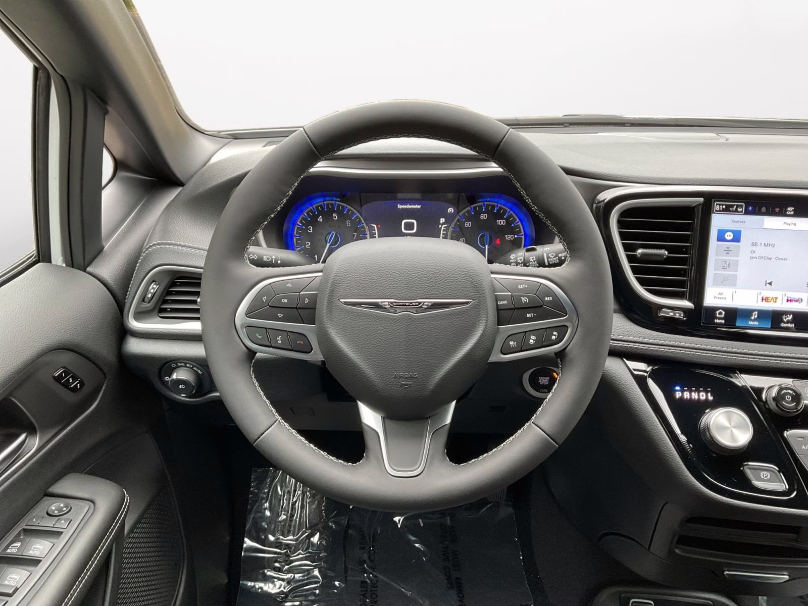 2026 Bright White Clearcoat Chrysler Pacifica Select AWD Van