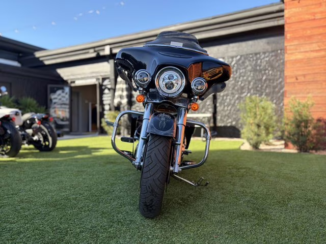 2011 Black Harley Davidson Street Glide