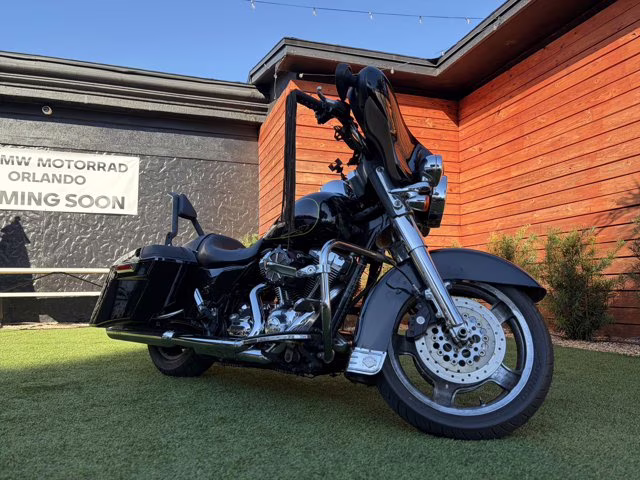 2011 Black Harley Davidson Street Glide