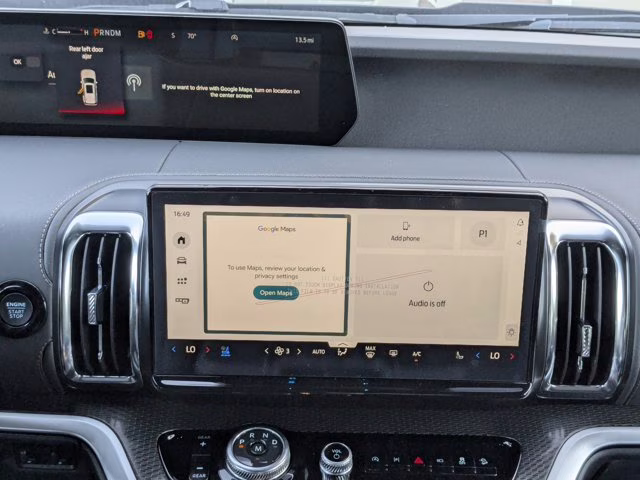 2025 Gray Metallic Ford Expedition Platinum 4X4 SUV