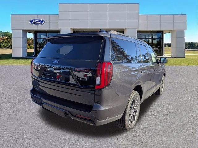 2025 Gray Metallic Ford Expedition Platinum 4X4 SUV