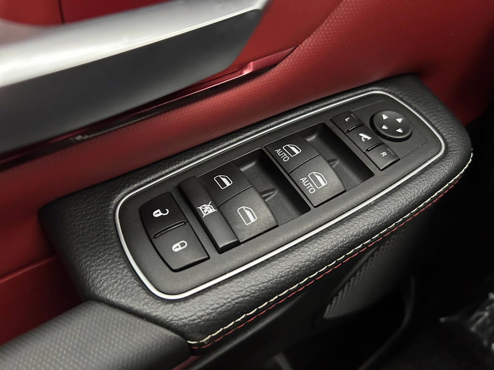 2024 Diamond Black Crystal Pearlcoat Ram 1500 Rebel 4X4 Truck