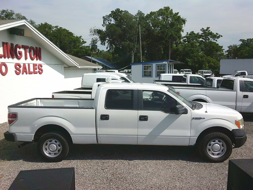 2014 WHITE Ford F-150 SUPERCREW RWD Truck