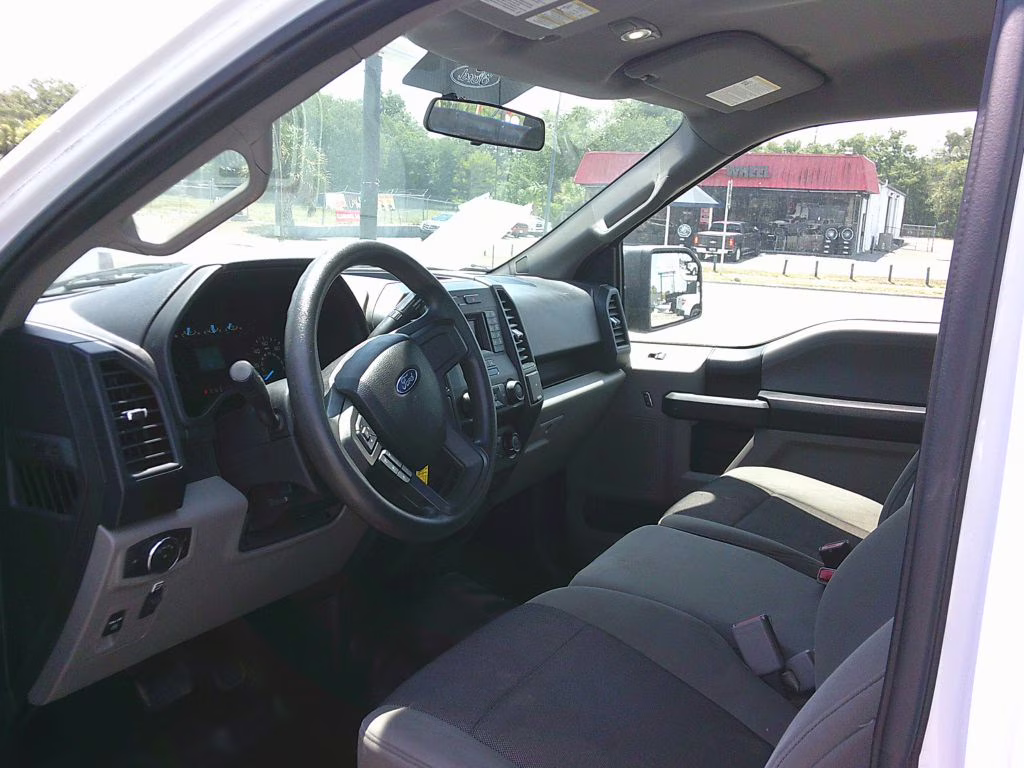 2015 WHITE Ford F-150 RWD Truck