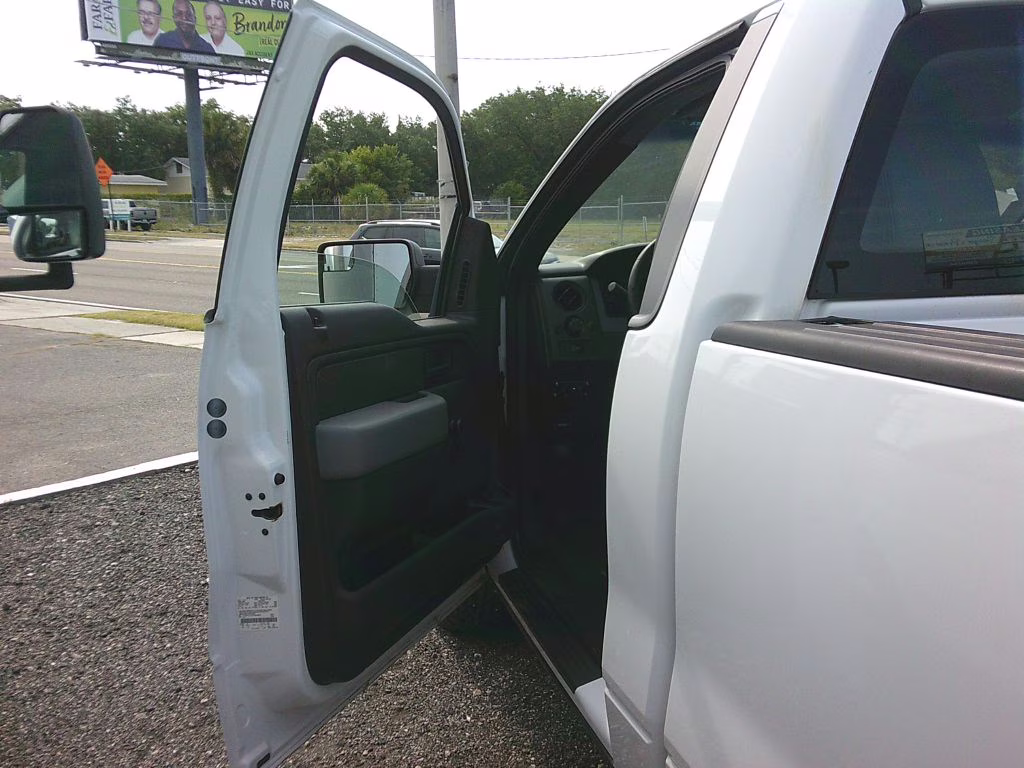 2014 WHITE Ford F-150 RWD Truck