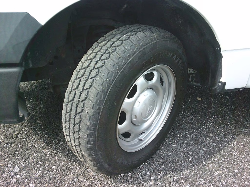 2014 WHITE Ford F-150 RWD Truck