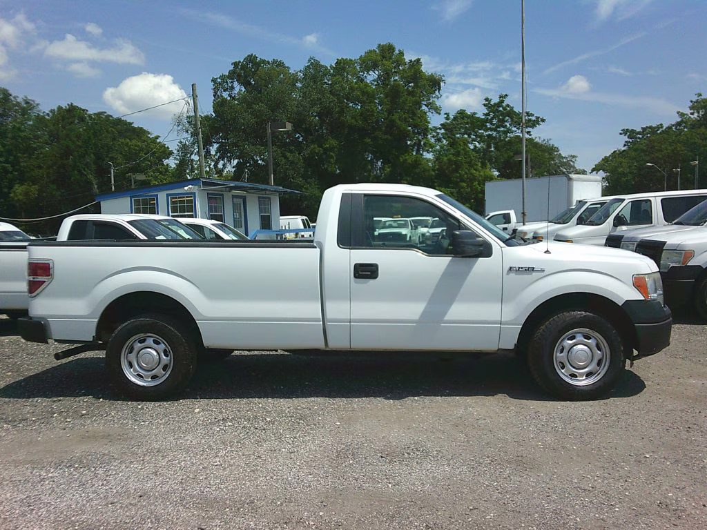 2014 WHITE Ford F-150 RWD Truck