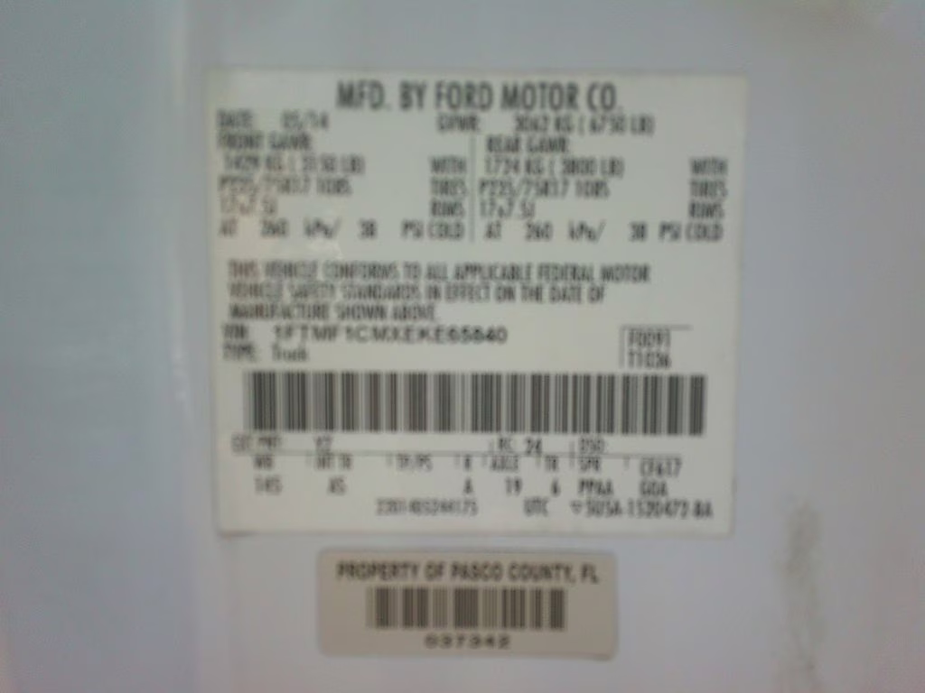 2014 WHITE Ford F-150 RWD Truck