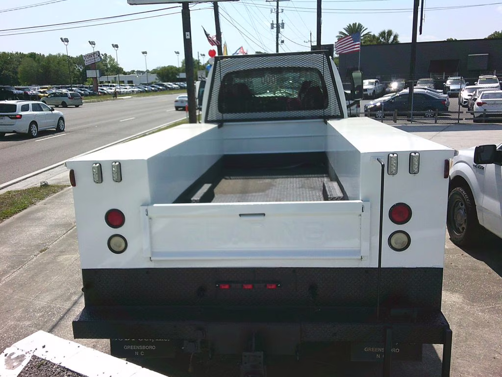 2007 WHITE Chevrolet C7500 C7E042 RWD Mid-Size