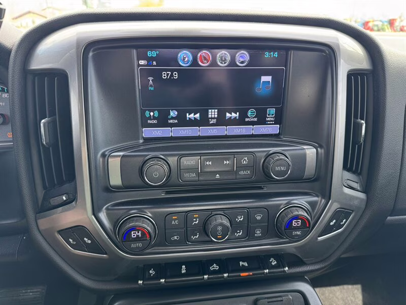 2018 Black Chevrolet Silverado 1500 LT 4X4 Truck