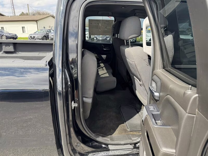 2018 Black Chevrolet Silverado 1500 LT 4X4 Truck
