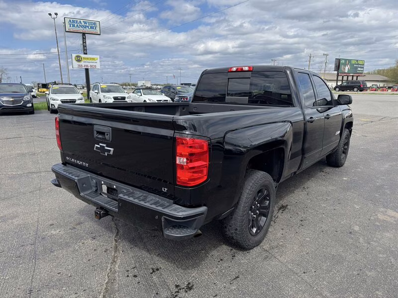 2018 Black Chevrolet Silverado 1500 LT 4X4 Truck