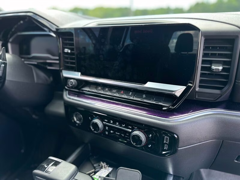 2023 Summit White Chevrolet Silverado 1500 LT Trail Boss BDS LIFT LOTS OF EXTRAS!! 4X4 Truck