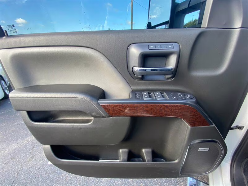 2018 Summit White GMC Sierra 1500 SLT 4X4 Truck