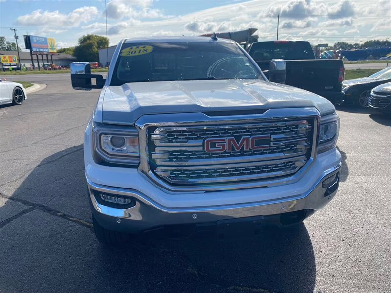 2018 Summit White GMC Sierra 1500 SLT 4X4 Truck