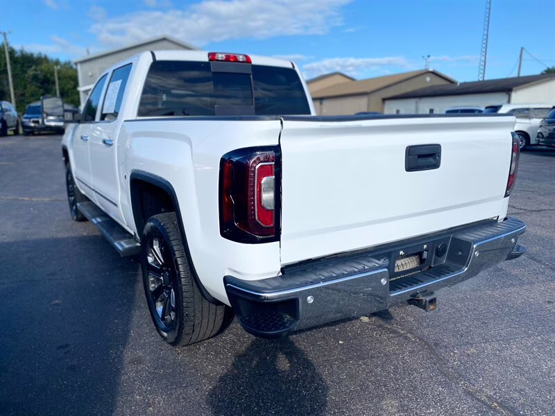 2018 Summit White GMC Sierra 1500 SLT 4X4 Truck