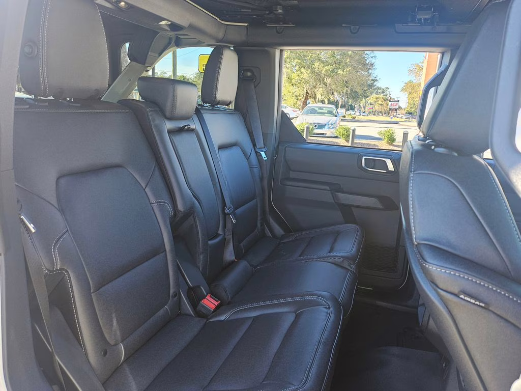 2025 Desert Sand Ford Bronco Big Bend 4X4 SUV