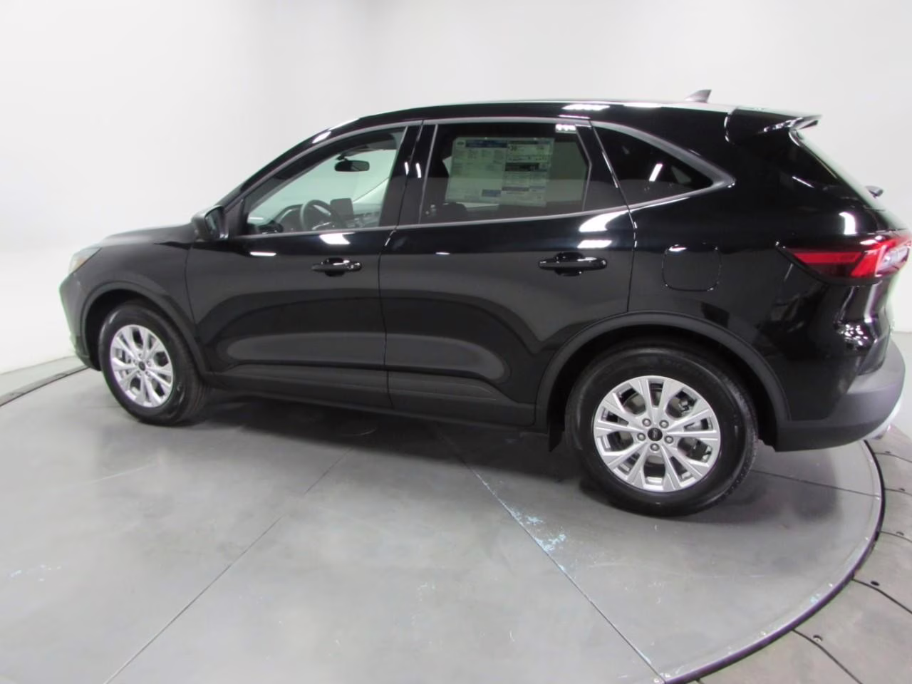 2026 Agate Black Metallic Ford Escape Active FWD SUV