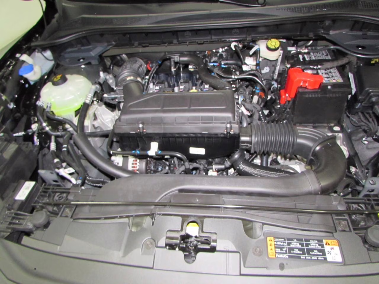 2026 Agate Black Metallic Ford Escape Active FWD SUV