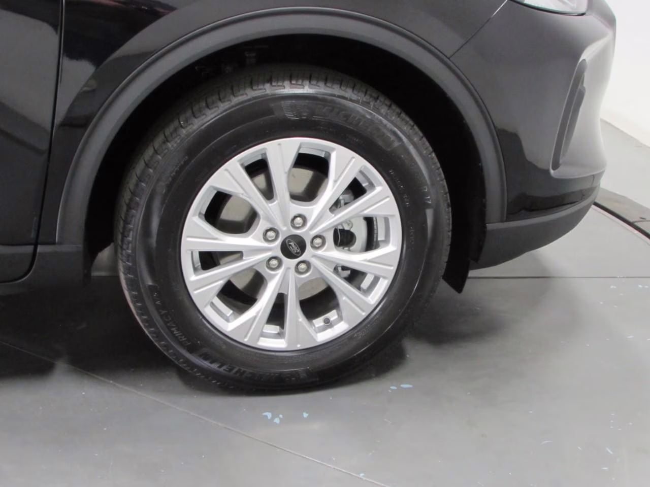 2026 Agate Black Metallic Ford Escape Active FWD SUV