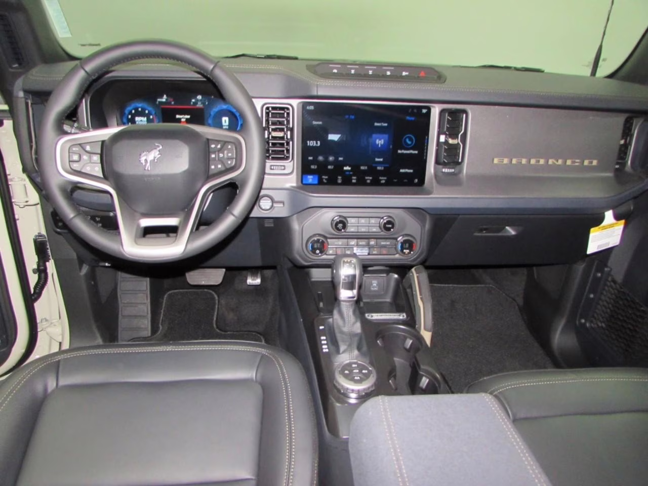 2025 Desert Sand Ford Bronco Badlands 4X4 SUV