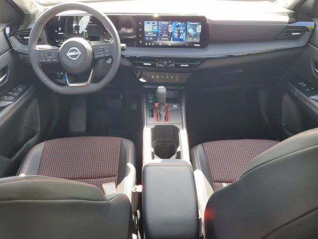 2026 Aspen White/Super Black Nissan Kicks SR FWD SUV