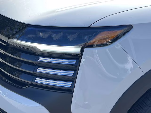 2026 Fresh Powder Nissan Kicks SV FWD SUV