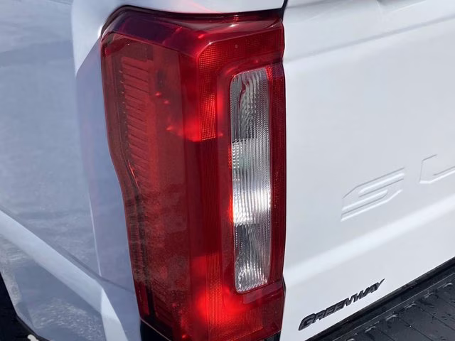 2026 Oxford White Ford Super Duty F-250 SRW XL RWD Truck