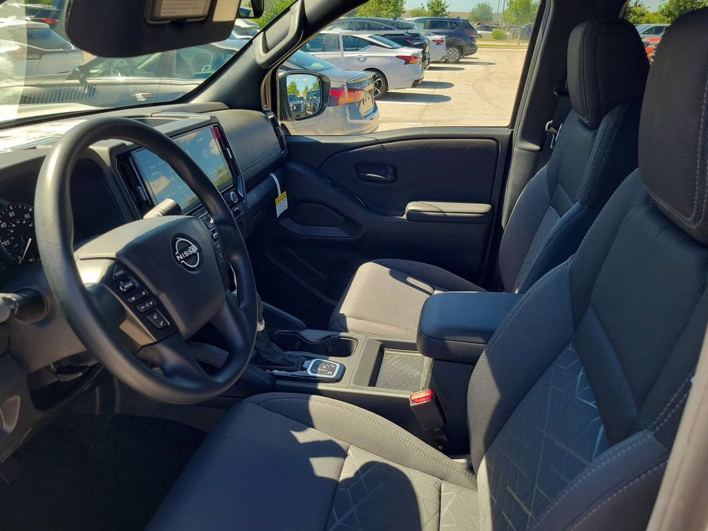 2026 Boulder Gray Pearl Nissan Frontier SV 4X4 Truck
