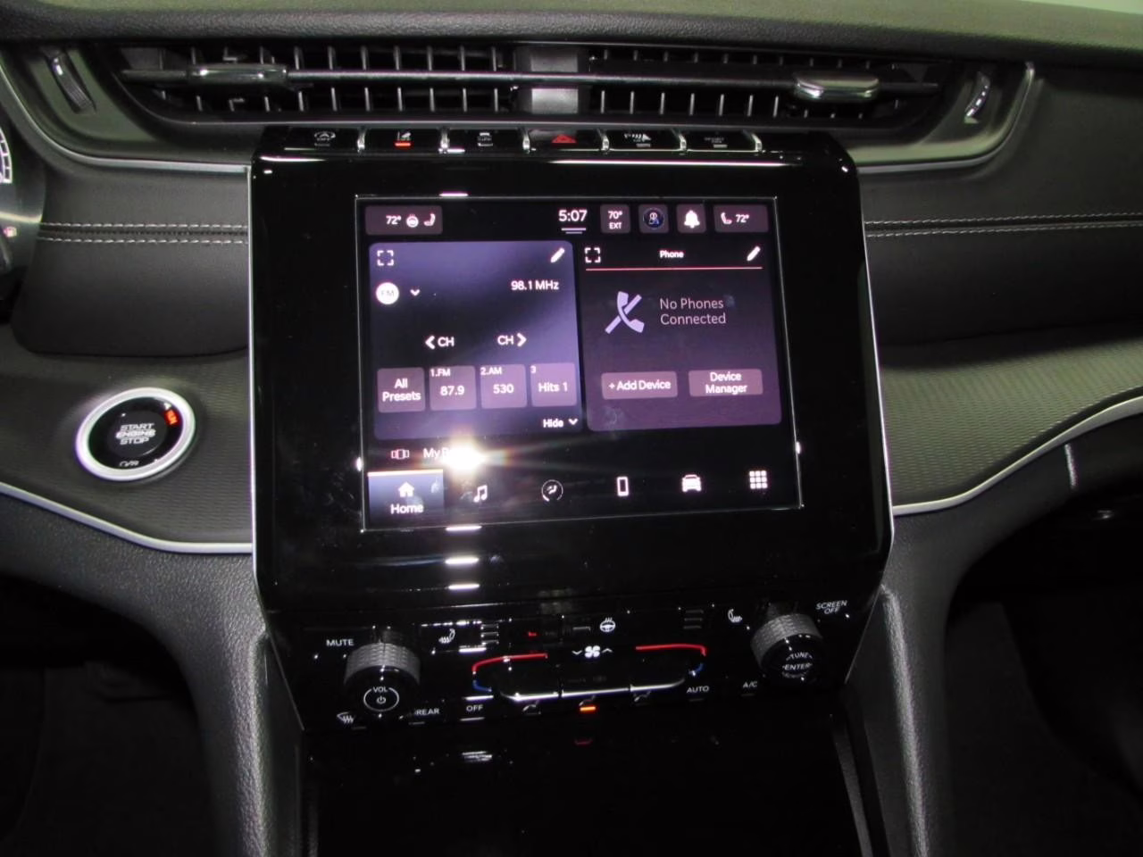 2025 Diamond Black Crystal Pearlcoat Jeep Grand Cherokee L Altitude X 4X4 SUV