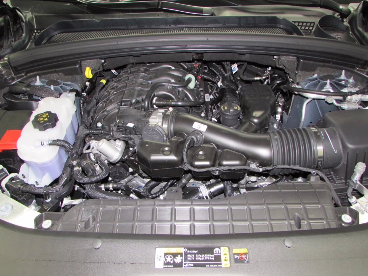 2025 Diamond Black Crystal Pearlcoat Jeep Grand Cherokee L Altitude X 4X4 SUV