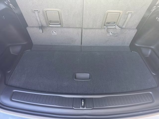 2025 Silver Zynith Jeep Grand Cherokee L Limited 4X4 SUV