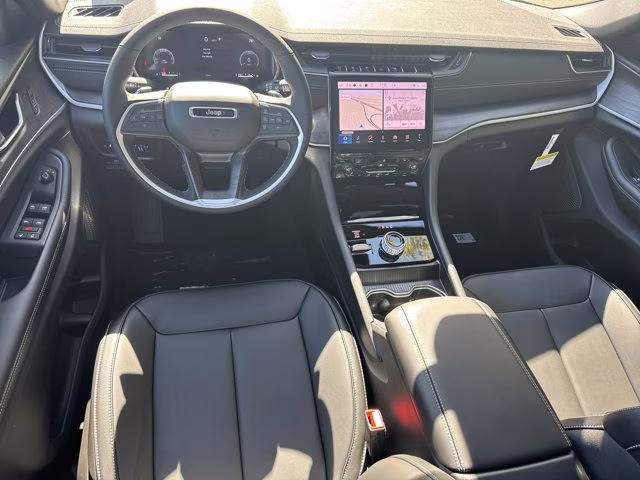 2025 Silver Zynith Jeep Grand Cherokee L Limited 4X4 SUV