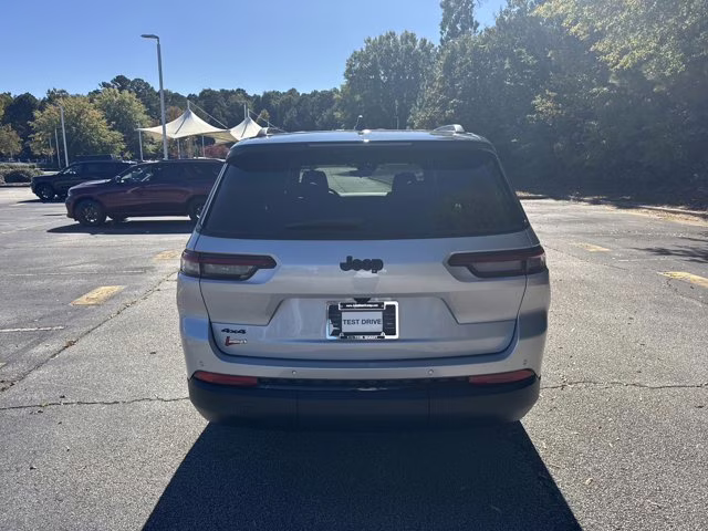 2025 Silver Zynith Jeep Grand Cherokee L Limited 4X4 SUV