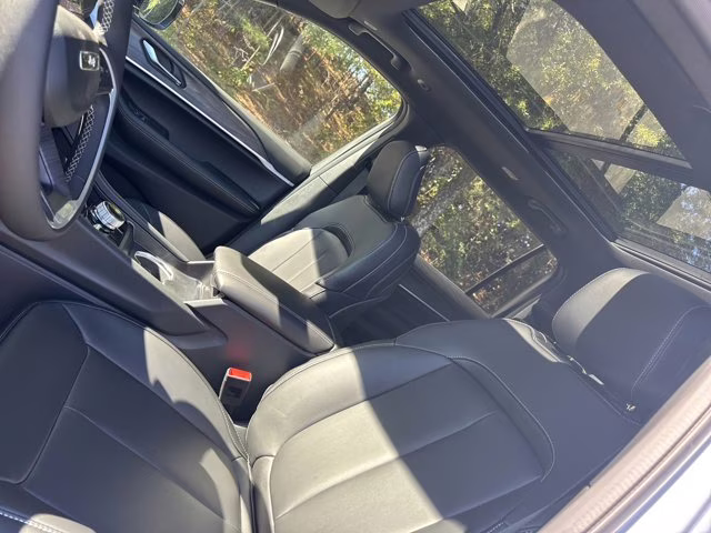 2025 Silver Zynith Jeep Grand Cherokee L Limited 4X4 SUV