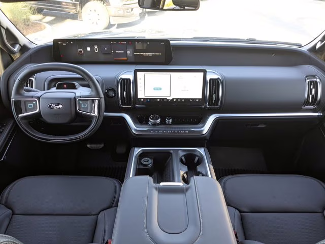 2025 Black Metallic Ford Expedition Platinum 4X4 SUV