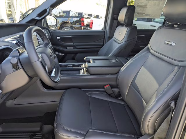 2025 Black Metallic Ford Expedition Platinum 4X4 SUV