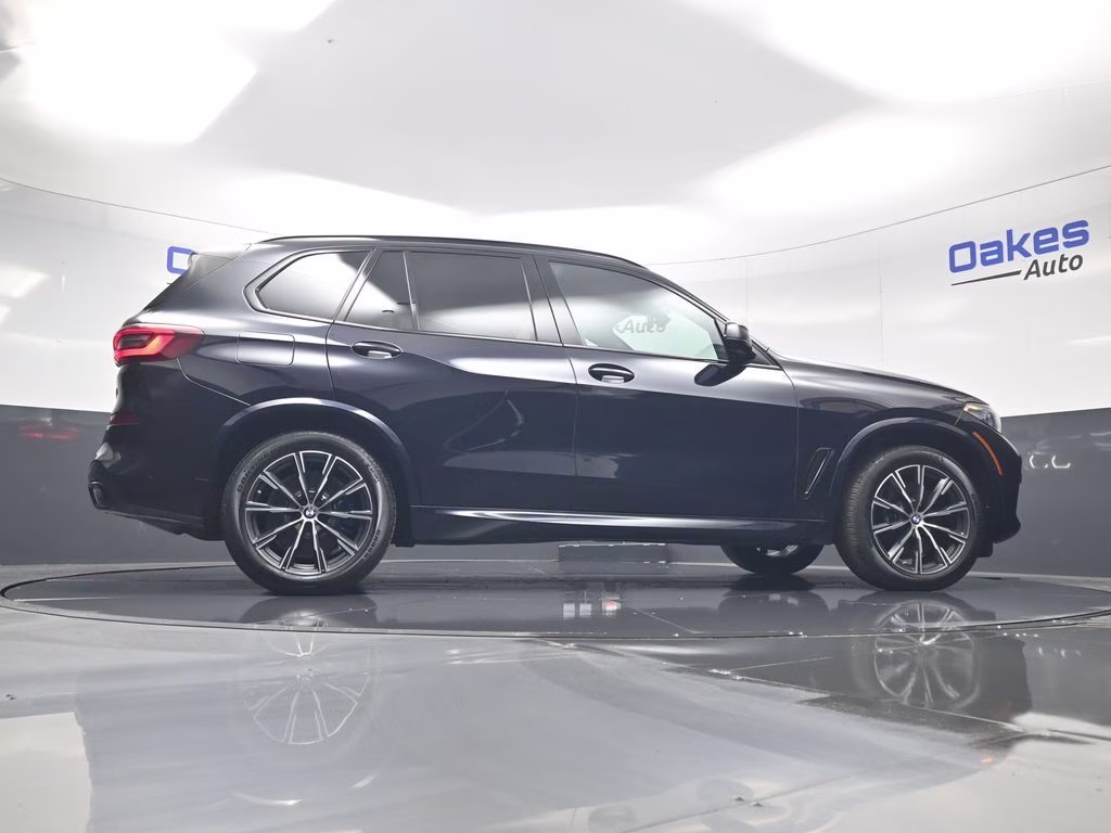 2022 Carbon Black Metallic BMW X5 M50i AWD SUV